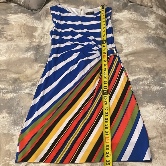 Tahari Arthur S. Levine Petite SZ 4P Blue/White Striped Sleeveless Dress - Picture 12 of 15